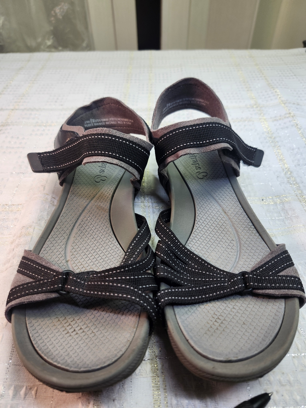 Beartraps Hooploop Women's Adjustable Black  Sandals with Cushioned Footbed